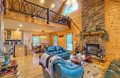 Hiawassee Cabina | Santa Marta Summit - By Chatuge Home Concierge Mountainview, firepit, ping-pong table, card table & gas grill.