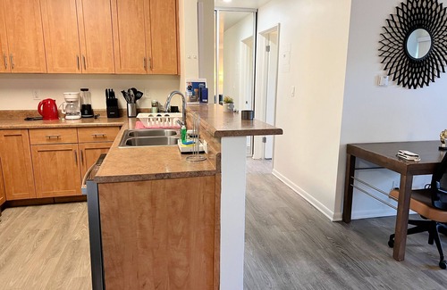 Sawtelle Hotel | Santa Monica Bliss Cozy 1BR Apartment w/Resort Vibes