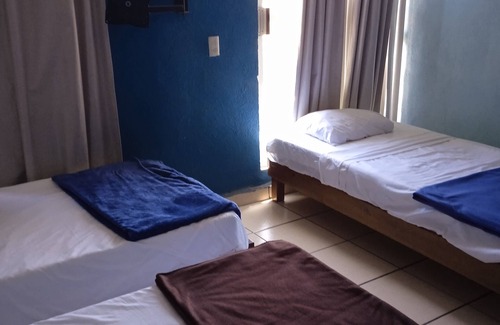 San Nicolás de los Garza Hotel | Santa Rosa 4Rest