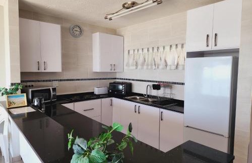 Margate Apartamento | Santana 804 Beachfront Apartment with spectacular sea views