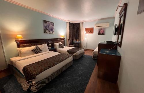 Al Duqqi Hotel | Santana Hotel Cairo