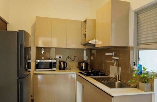 Dalupotha Apartamento | Santorini 2-BR Resort apartment Between Negombo Beach and International Airport