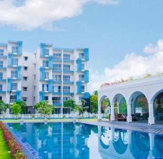 Negombo Apartamento | Santorini 2BR Resort Apt - Negombo Beach & Airport
