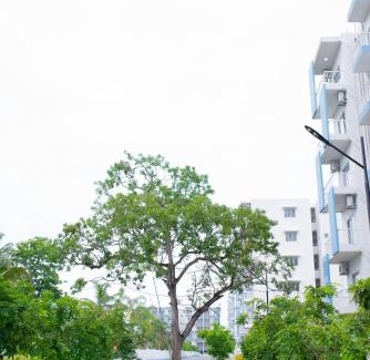 Negombo Apartamento | Santorini 2BR Resort Apt - Negombo Beach & Airport