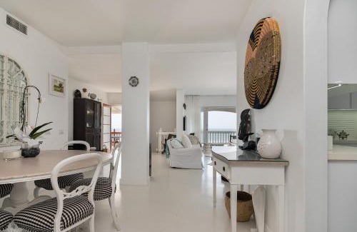 Shaka's Rock Apartamento | Santorini Perissa 16 - Family Only