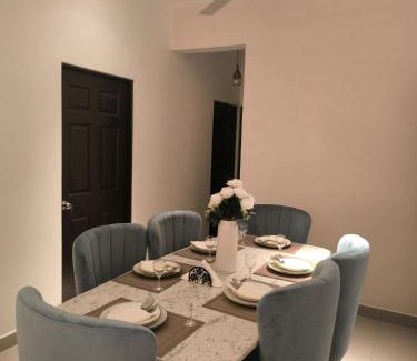 Negombo Apartamento | Santorini - Serene Resort Apartment in Negombo - Just 10 Min away from Airport