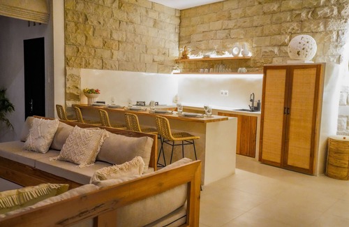 Batu Bolong Villa | Santorini Sunset NEW 4 BR villa with beautiful rice paddy view and a large pool
