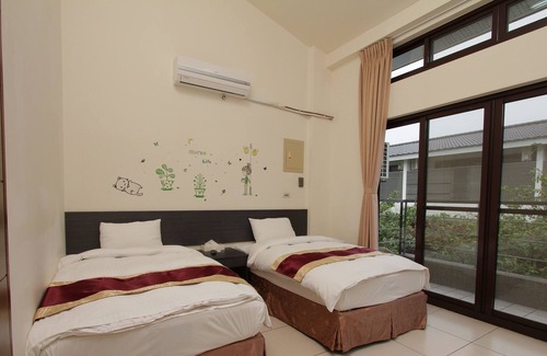Sanyi Hotel | Sanyi Sakura Resort