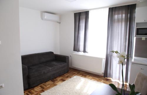Nis Apartamento | SAPA Studios & Apartments