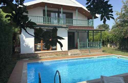 Yanik Villa | Sapanca Bizim Konak