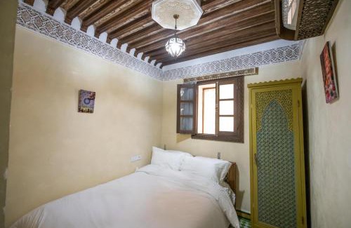 El Mokhifa Casa | Saphiryad