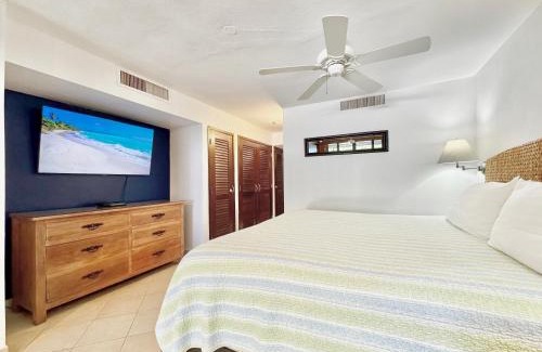 Cabes Point Apartamento | Sapphire Beachfront, Free Wi Fi, Pool, Snorkeling Amazing View!