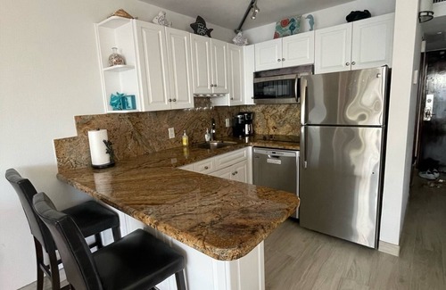 Red Hook Condominio | SAPPHIRE BREEZE-Corner Villa de dos pisos frente a la playa!