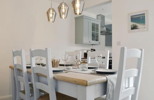 Pakefield Casa | Sapphire Cottage