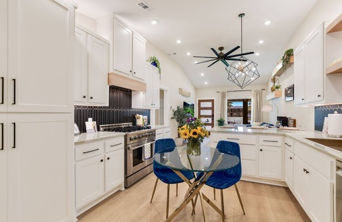 Georgetown Casa | Sapphire Gem - In Downtown Georgetown