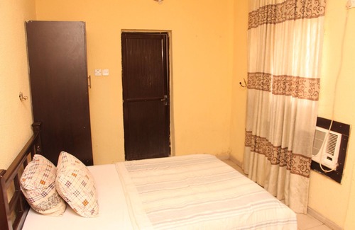 Kubwa Casa | Sapphire Guest House