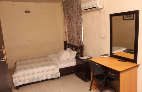 Kubwa Casa | Sapphire Guest House
