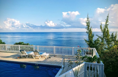 Boscobel Villa | Villa frente al mar en el arrecife, piscina, con personal, muy privado, Villa de arrecife de zafiro