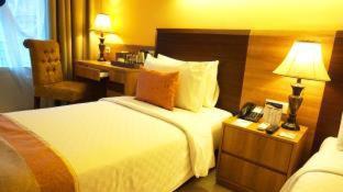 Pagedangan Hotel | Sapphire Sky Hotel & Conference