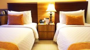 Pagedangan Hotel | Sapphire Sky Hotel & Conference