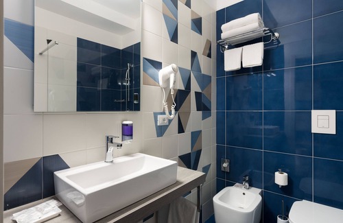 Isola delle Femmine Hotel | Saracen Sands Hotel & Congress Centre