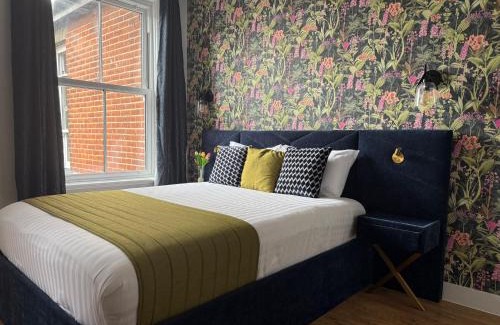 Harwich Hotel | Sarah Hotel