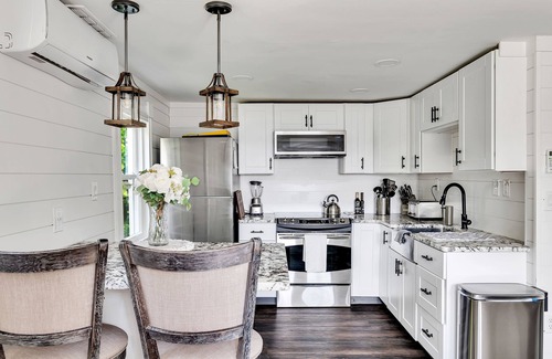 Saratoga Springs Cabaña | Saratoga 2br Lake Home beach & dock