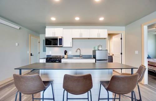 Saratoga Condominio | Saratoga Retreat ~ 3 Mi to Saratoga Lake!