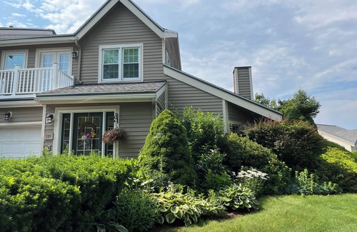 Saratoga Springs Casa | Saratoga Springs dream vacation home near Track and SPAC with full amenities!
