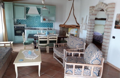 Sedini Casa | Apartamento de tres habitaciones en la costa norte de Cerdeña con vista al mar