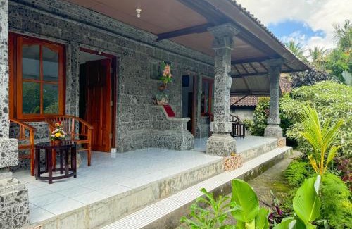 Pengosekan Casa | Sari Bungalows