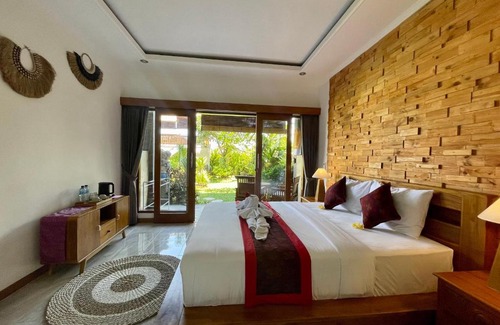 Kemenuh Casa | Sari Murni