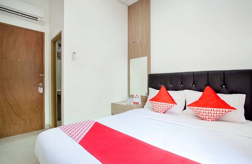 Kebayoran Lama Hotel | OYO 106 Sarkawi Residence