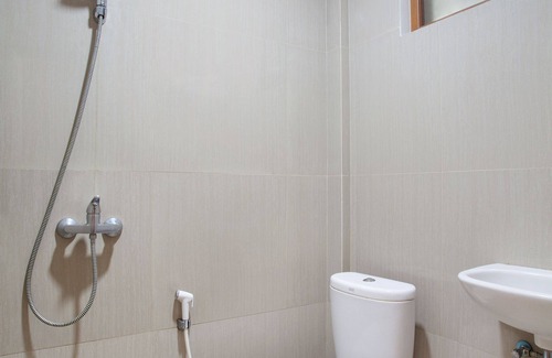 Kebayoran Lama Hotel | OYO 106 Sarkawi Residence
