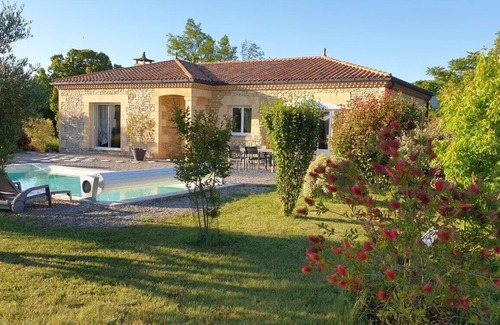 Proissans Villa | Sarlajoande, a modern villa in Perigord style