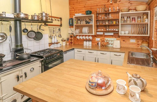 Narberth Cabaña | SARNGWM, pet friendly, country holiday cottage in Narberth