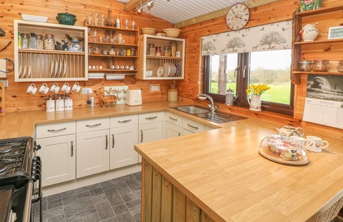 Narberth Cabaña | SARNGWM, pet friendly, country holiday cottage in Narberth