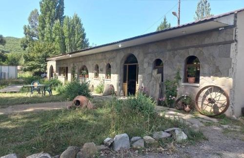 Tatev Cama Y Desayuno | Saro B&B