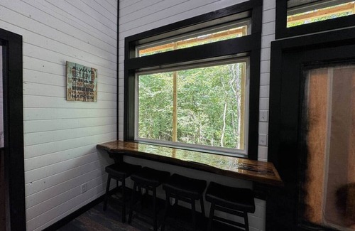 Board Camp Casa | Sasquatch soak shack