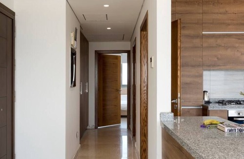 Achrafieh Apartamento | Sassine 1BD Rooftop Apartment