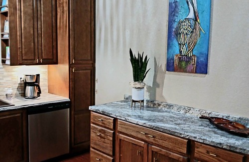Brookeland Cabaña | Sassy Bass Bungalow in Rayburn Country minutes from Sam Rayburn BOAT PARKING