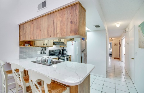 Tropic Casa | Satellite Beach Townhome w/ Patios: 2 Mi to Beach
