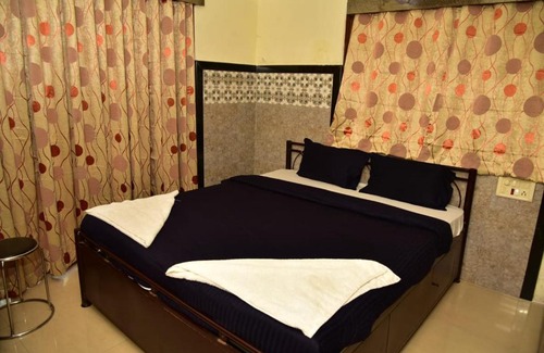 Paud Apartamento | Sathe villa