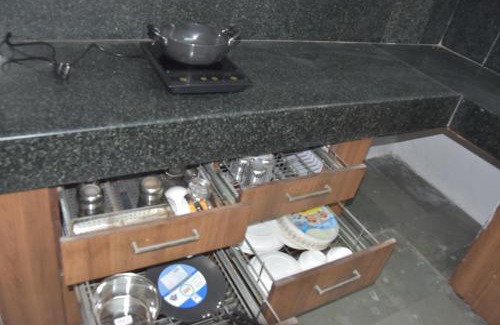 Indore Apartamento | Satyabhama Homestay - Tulip - Two BHK luxury apartment