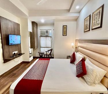 Pashim Vihar Casa | Satyam Room