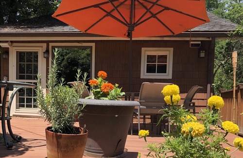 Woodstock Casa | Saugerties-Woodstock retreat, hot tub, 5 min from Woodstock