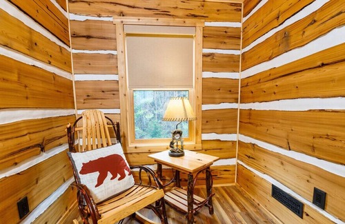 Egg Harbor Cabina | Sauna, Downtown Egg Harbor - Larsen Lodge