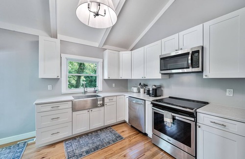Lake Michigan Beach Casa | Sauna, hot tub, pet friendly, & 1/2 mile to lake