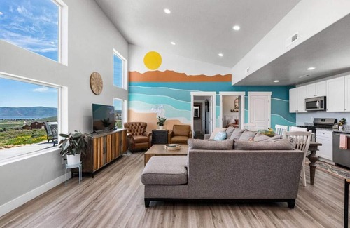 Sweetwater Casa | Sauna+Pet Friendly+Arcades+Lake Views+Hot Tub