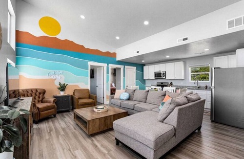 Sweetwater Casa | Sauna+Pet Friendly+Arcades+Lake Views+Hot Tub